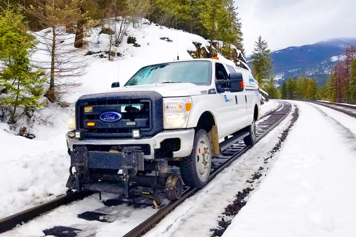 geometry vehicle on rail